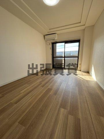 仲介手数料0円！！ラ・ロッシェルの居間・リビング