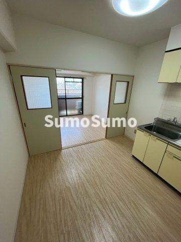 大阪市西淀川区歌島１丁目の賃貸マンションの居間・リビング