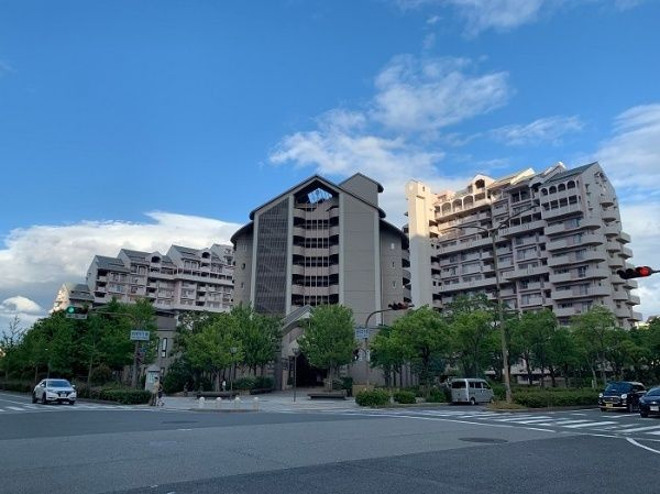 RICイーストコート6番街214号棟