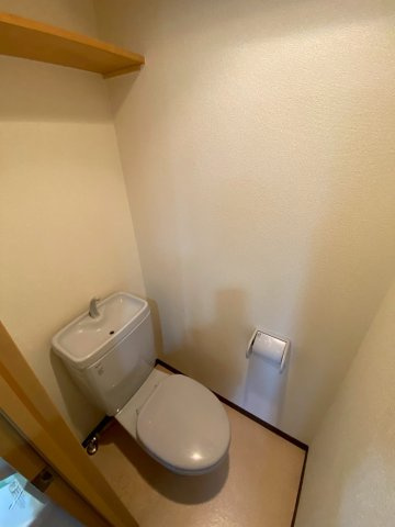 オーシャンビュー湊町のトイレ