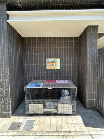 TOYOTOMi STAY　Premium 神戸湊川公園のエントランス