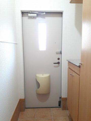 シャトーＫＩＮＫＩ　Ｃの玄関|玄関です