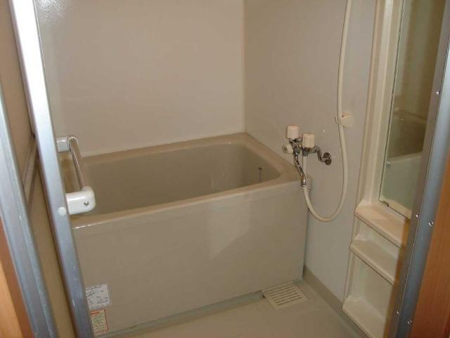 ボヌール・プリエの浴室|バス