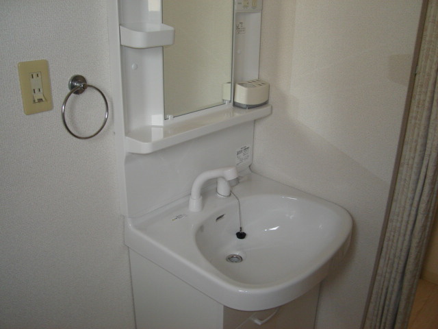 ファミール東野の洗面所|洗面