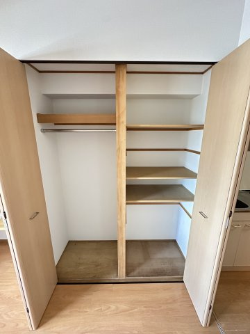 エル・セレーノ九条の収納