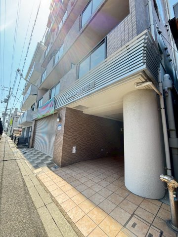 エルミタージュ神戸塩屋のエントランス