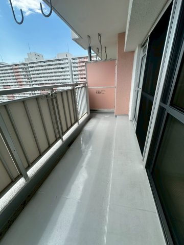 UR武庫川 32号棟のバルコニー