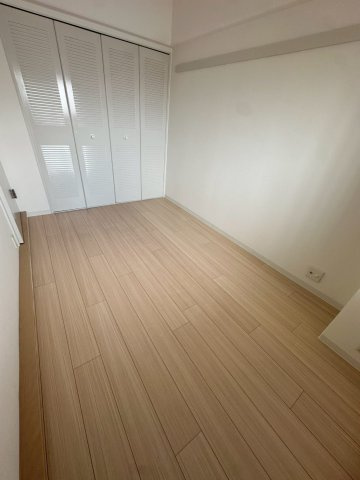 UR武庫川 32号棟の寝室