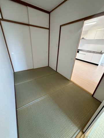 UR武庫川 32号棟の内装