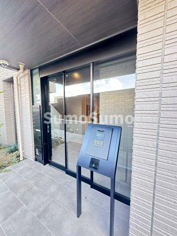ＳｈａＭａｉｓｏｎ　Ｇａｒｄｅｎｓ　垂水駅前のエントランス|ゆとりのあるエントランスです
