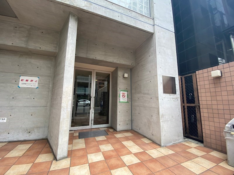 オルフェアⅤ番館のエントランス