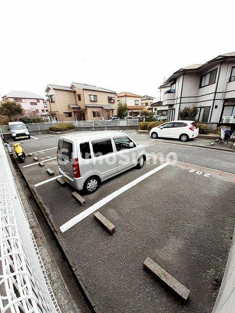 ガーデンハウスの駐車場|駐車場です
