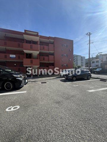 オランジュの駐車場|駐車場に車を止められます