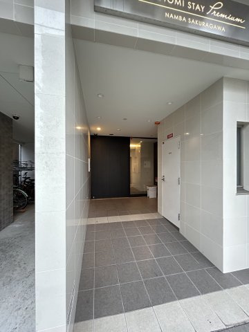 TOYOTOMi STAY Premium 難波桜川のエントランス