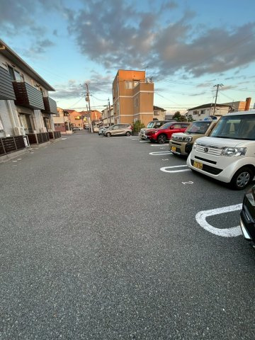 カーサヴィオーラの駐車場|駐車場に車を止められます