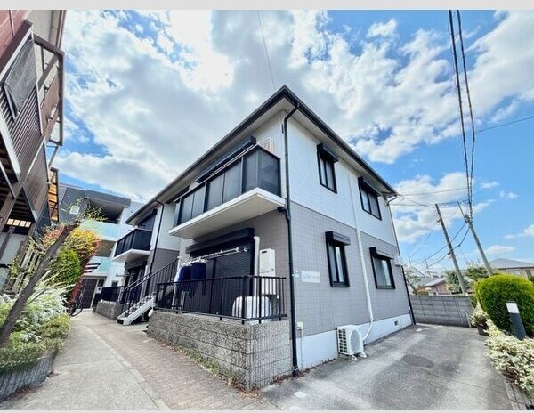 エントピア・イーストの外観