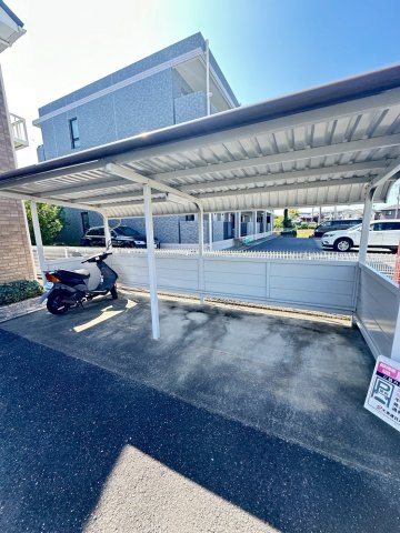 エトワル　ベルメゾンの駐車場