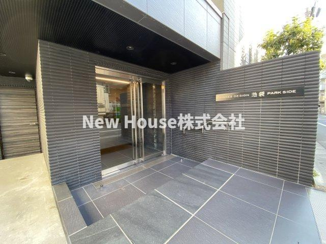 メイクスデザイン池袋パークサイドのエントランス