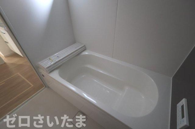 《仲介手数料無料》岩槻区東岩槻３丁目2-49新築一戸建てKEIAI GRACEの浴室