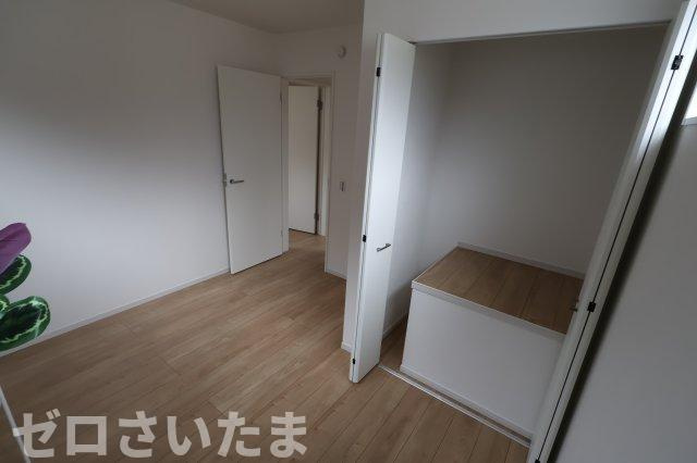 《仲介手数料無料》岩槻区東岩槻３丁目2-49新築一戸建てKEIAI GRACEの洋室