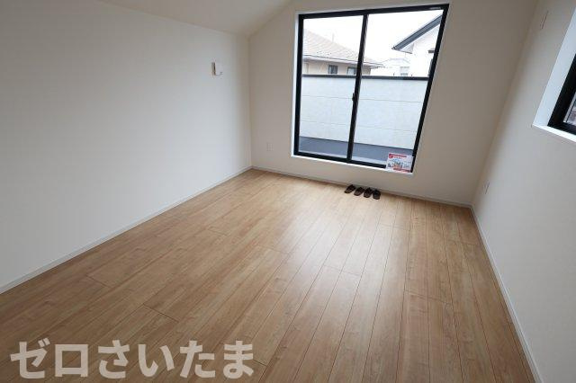 《仲介手数料無料》岩槻区東岩槻３丁目2-49新築一戸建てKEIAI GRACEの洋室