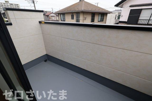 《仲介手数料無料》岩槻区東岩槻３丁目2-49新築一戸建てKEIAI GRACEのバルコニー