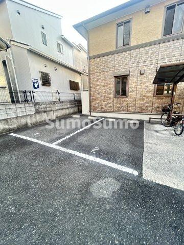 エル ビエントの駐車場|駐車場があるので、車を買う予定の方も安心です