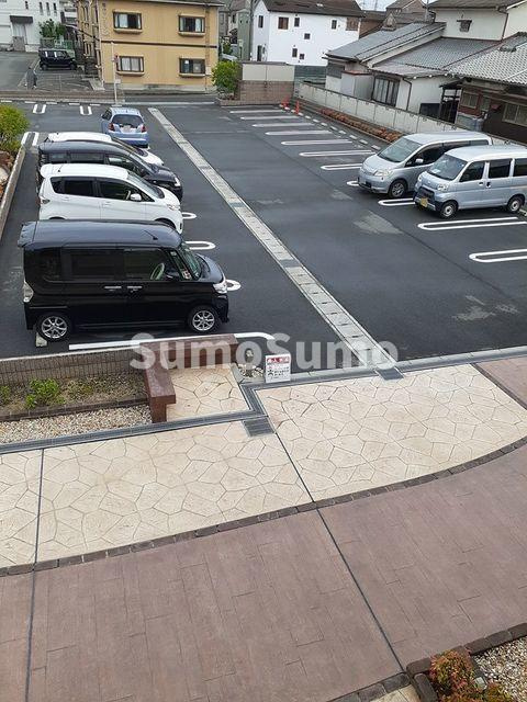 エンテラス池内　Ｃの駐車場|駐車場があるので、車を買う予定の方も安心です