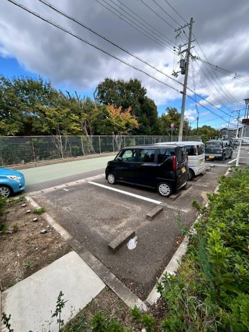 エミネンス有瀬の駐車場|駐車場です