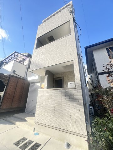 D-003の外観