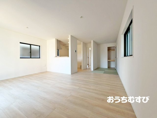 小牧市二重堀中屋敷(全7棟)の居間・リビング