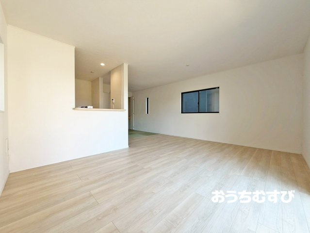 小牧市二重堀中屋敷(全7棟)の居間・リビング