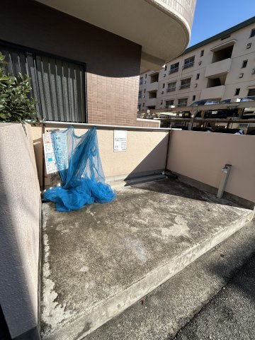 オークヒルズ山口の駐車場