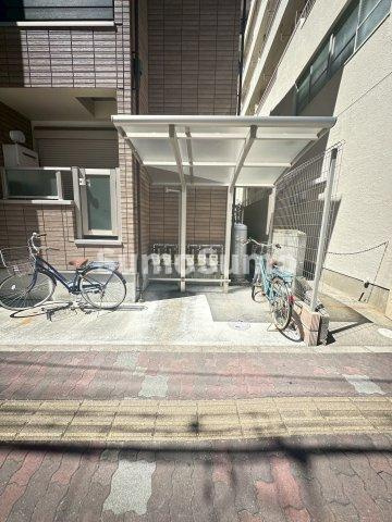エレアージュ西明石駅前２の駐車場|駐車スペースもあります