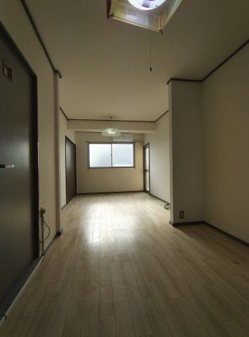 オオギビルの寝室