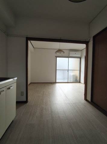 オオギビルの寝室