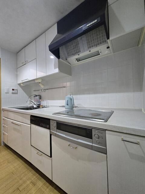 ポレスター潮新町のキッチン