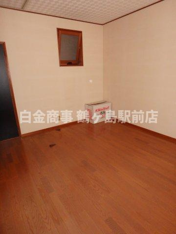 坂戸市中富町中古戸建の洋室