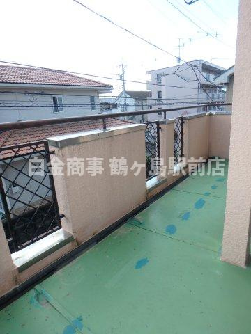 坂戸市中富町中古戸建のバルコニー