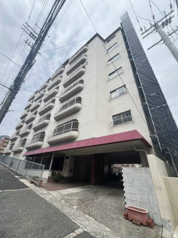 アサヒハイツ六甲一王山の外観