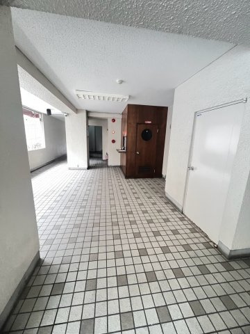 アサヒハイツ六甲一王山のロビー