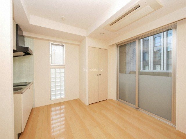 アーバンフラッツ瓦町の居間・リビング|おしゃれなリビングです