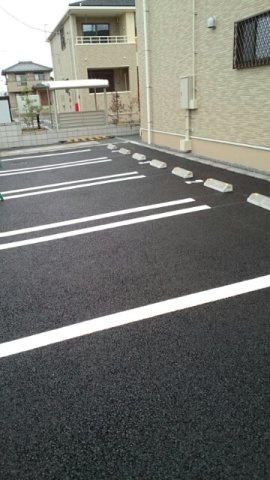 アウローラ　Ⅰの駐車場