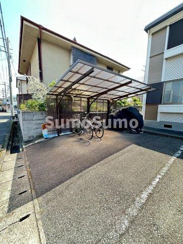 アーバン堂ノ前の駐車場|駐車場に車を止められます