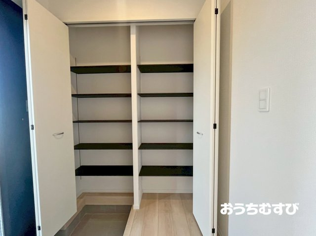 小牧市二重堀中屋敷(全7棟)の収納