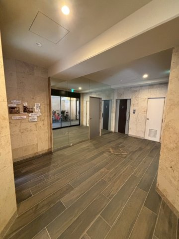 アクアプレイス上本町のロビー