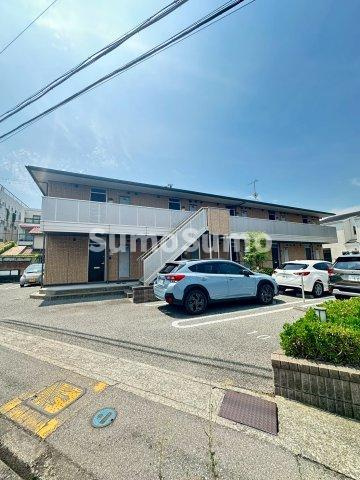 アゼリアコートの駐車場|駐車場があります