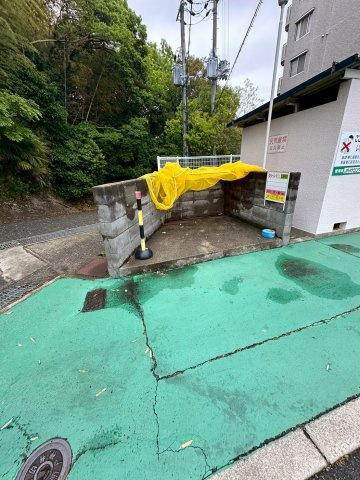グリーンヒル名谷の駐車場