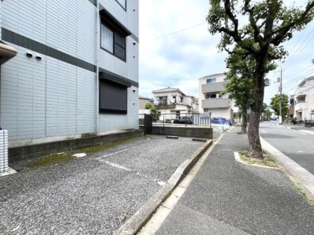 スクエア船堀の駐車場