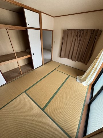 クレーン奥山の和室